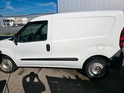 Weiß Gebraucht 2011 Fiat Doblò Van / Kleinbus | 3.950 € (Fairer Preis)