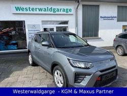 Platinum gray metallic Gebraucht 2024 Ssangyong (KGM) Tivoli Quartz SUV | 25.450 €