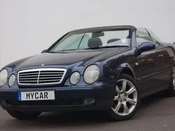 Dunkelblau metallic Gebraucht 1999 Mercedes CLK200 Elegance Cabrio | 4.199 € (Guter Preis)