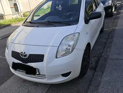Weiß Gebraucht 2007 Toyota Yaris Kleinwagen | 2.950 € (Fairer Preis)