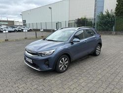 Blau Gebraucht 2024 Kia Stonic Vision SUV | 17.980 € (Guter Preis)