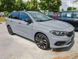 Metropolitano grau Gebraucht 2019 Fiat Tipo S Kombi | 14.450 € (Etwas zu teuer)
