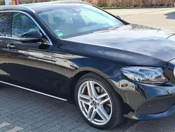 Schwarz Gebraucht 2019 Mercedes E220 Avantgarde Kombi | 24.500 € (Superpreis)