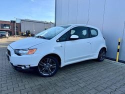 Weiß Gebraucht 2013 Mitsubishi Colt Kleinwagen | 5.200 € (Fairer Preis)