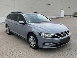 Grau Gebraucht 2022 VW Passat Limousine | 17.990 € (Guter Preis)