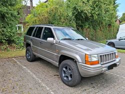 Grau Gebraucht 1998 Jeep Grand Cherokee Limited SUV | 9.500 € (Fairer Preis)