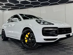 Weiß Gebraucht 2019 Porsche Cayenne Turbo S SUV | 66.900 € (Superpreis)