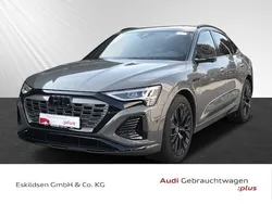 Chronosgrau metallic Gebraucht 2024 Audi Q8 Sportback e-tron S-Line SUV | 63.970 € (Guter Preis)