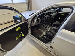 Silber Gebraucht 2006 BMW 330 Sport Line Limousine | 15.800 €