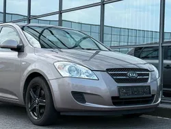Beige Gebraucht 2008 Kia Ceed Limousine | 3.990 € (Teuer)
