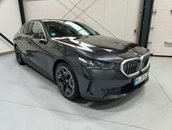 Grau Gebraucht 2023 BMW i5 Comfort Edition Limousine | 54.389 € (Fairer Preis)