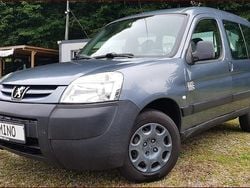 Grau Gebraucht 2005 Peugeot Partner Van | 2.390 € (Etwas zu teuer)