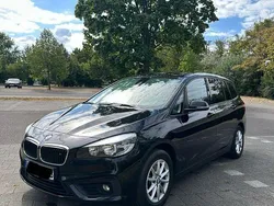 Schwarz Gebraucht 2015 BMW 218 Kombi | 8.800 € (Fairer Preis)