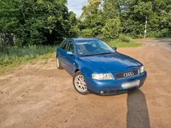 Blau Gebraucht 2002 Audi A3 Kleinwagen | 999 € (Guter Preis)