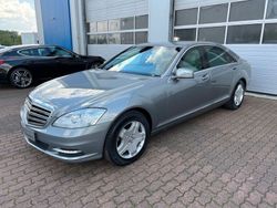 Palladiumsilber metalliclack Gebraucht 2013 Mercedes S600L Limousine | 89.000 €