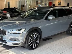 Grau Gebraucht 2023 Volvo V90 CC Ultimate Kombi | 51.850 € (Guter Preis)