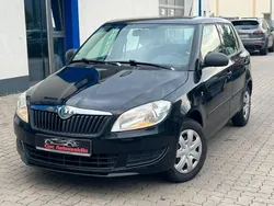 Schwarz Gebraucht 2011 Skoda Fabia Special Kleinwagen | 2.990 € (Guter Preis)