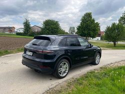 Blau Gebraucht 2020 Porsche Cayenne SUV | 63.000 € (Guter Preis)