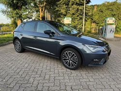 Grau Gebraucht 2018 Seat Leon Beats Limousine | 20.000 € (Etwas zu teuer)