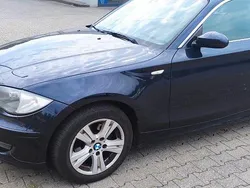 Blau Gebraucht 2009 BMW 118 Coupé Coupé | 3.000 € (Guter Preis)
