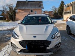 Weiß Gebraucht 2020 Ford Focus Active Limousine | 16.900 € (Fairer Preis)