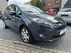 Grau Gebraucht 2012 Ford Fiesta Champions Edition Kleinwagen | 4.250 € (Etwas zu teuer)