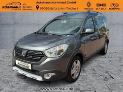 Island grau Gebraucht 2018 Dacia Dokker Celebration Van | 11.111 € (Fairer Preis)