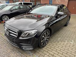 Obsidianschwarz metalliclack Gebraucht 2020 Mercedes E300 AMG Limousine | 25.888 € (Superpreis)