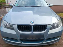 Grau Gebraucht 2007 BMW 318 Limousine | 3.900 € (Fairer Preis)
