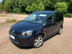 Blau Gebraucht 2012 VW Caddy Van / Kleinbus | 11.600 € (Etwas zu teuer)