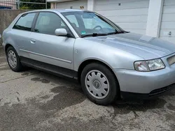Silber Gebraucht 1999 Audi A3 Kleinwagen | 2.500 €
