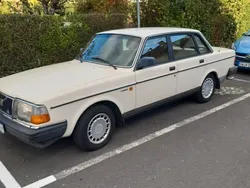 Weiß Gebraucht 1989 Volvo 240 Limousine | 5.800 €