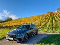 Grau Gebraucht 2020 Mercedes E220 AMG Kombi | 39.500 € (Teuer)