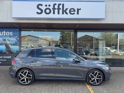 Grau Gebraucht 2020 VW Golf VII Style Kleinwagen | 24.990 € (Etwas zu teuer)