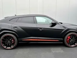 Schwarz Gebraucht 2022 Lamborghini Urus SUV | 269.000 € (Teuer)
