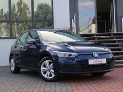 Blau Gebraucht 2022 VW Golf VIII Limousine | 20.900 € (Guter Preis)