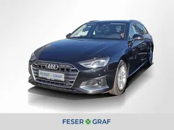 Brillantschwarz Gebraucht 2022 Audi A4 Ambiente Kombi | 23.940 € (Guter Preis)