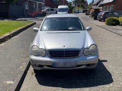 Silber Gebraucht 2002 Mercedes C220 Classic Kombi | 2.700 € (Etwas zu teuer)