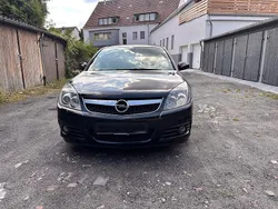 Schwarz Gebraucht 2006 Opel Vectra Limousine | 1.799 € (Fairer Preis)
