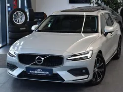 Silber Gebraucht 2020 Volvo V60 Momentum Kombi | 21.850 € (Guter Preis)