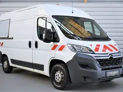 Weiß Gebraucht 2017 Citroën Jumper Profi Van / Kleinbus | 9.990 € (Superpreis)