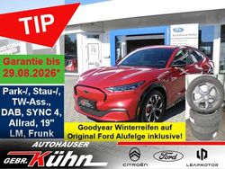 Lucidrot metallic Gebraucht 2022 Ford Mustang Mach-E SUV | 32.970 €