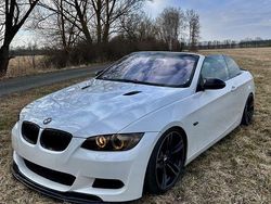Weiß Gebraucht 2007 BMW 335 Cabriolet Performance Cabrio | 12.950 € (Fairer Preis)