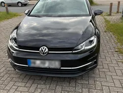 Schwarz Gebraucht 2018 VW Golf VII Highline Kombi | 15.000 € (Fairer Preis)