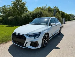 Weiß Gebraucht 2023 Audi A3 Sportback S-Line Kleinwagen | 34.200 € (Fairer Preis)