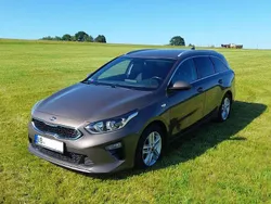 Braun Gebraucht 2021 Kia Ceed Sportswagon Kombi | 16.800 € (Guter Preis)