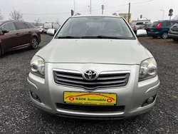 Silber Gebraucht 2009 Toyota Avensis Team Kombi | 1.900 €
