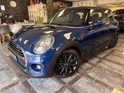 Blau Gebraucht 2016 Mini ONE Kleinwagen | 10.950 € (Fairer Preis)