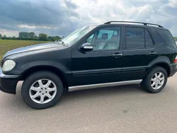 Schwarz Gebraucht 2002 Mercedes ML500 SUV | 4.000 €