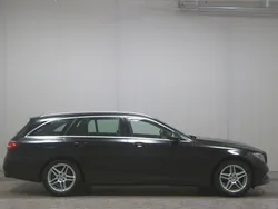 Schwarz Gebraucht 2020 Mercedes E220 Avantgarde Kombi | 23.980 € (Superpreis)